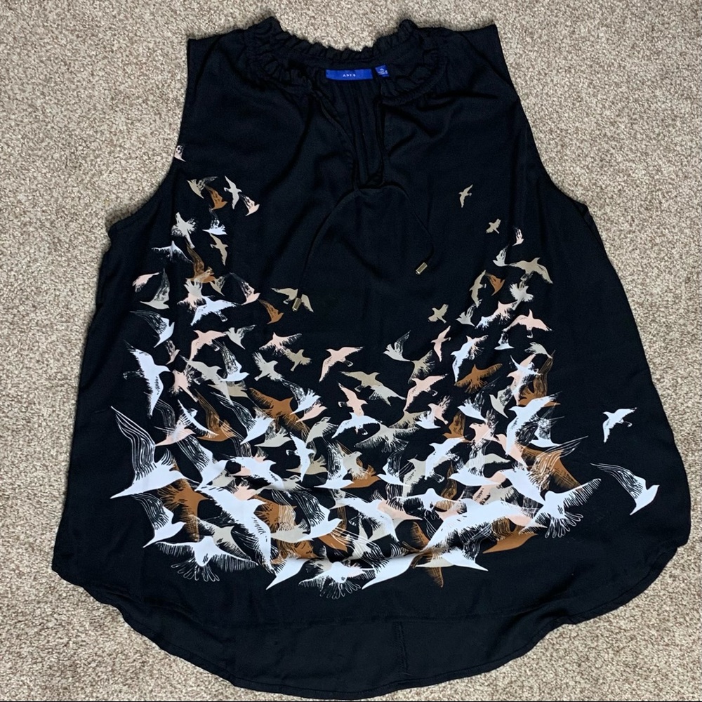 Apt 9 sleeveless blouse with bird print